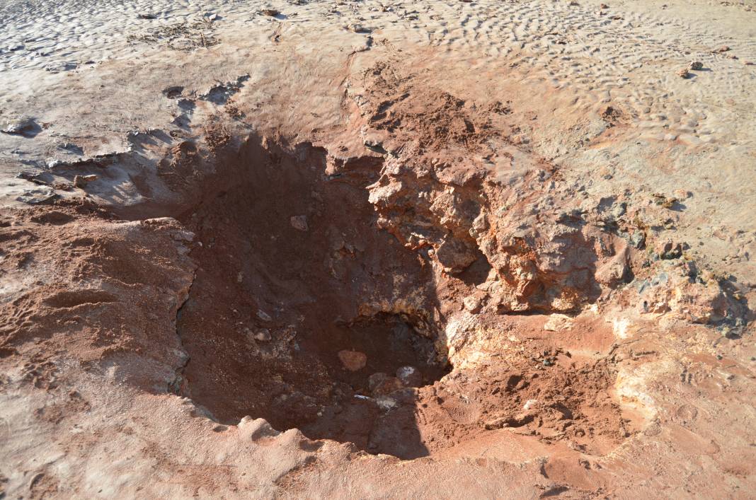 Yer altından fışkıran suyun sırrı çözüldü! Konya Ovası tehlikede 9